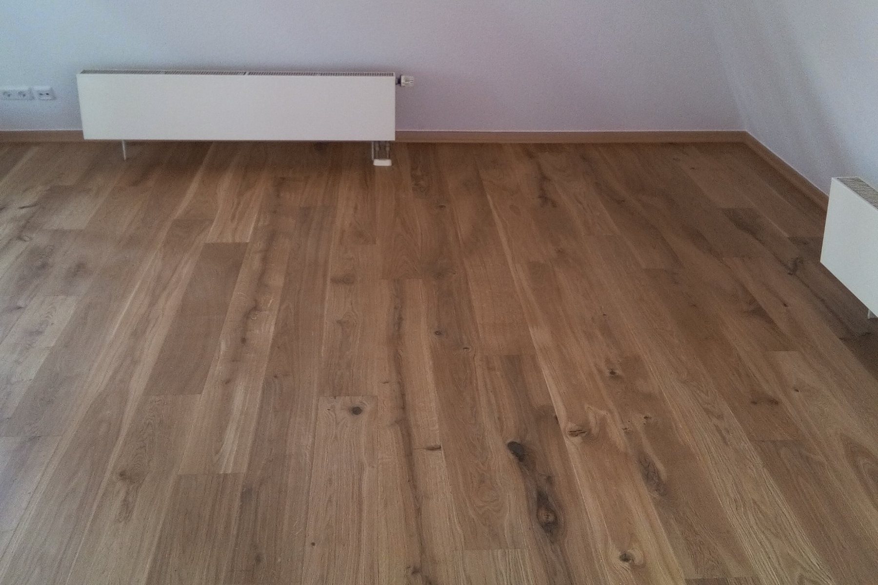 Referenz eines Bodenbelags in Holzoptik in einem ausgebauten Dachgeschoss